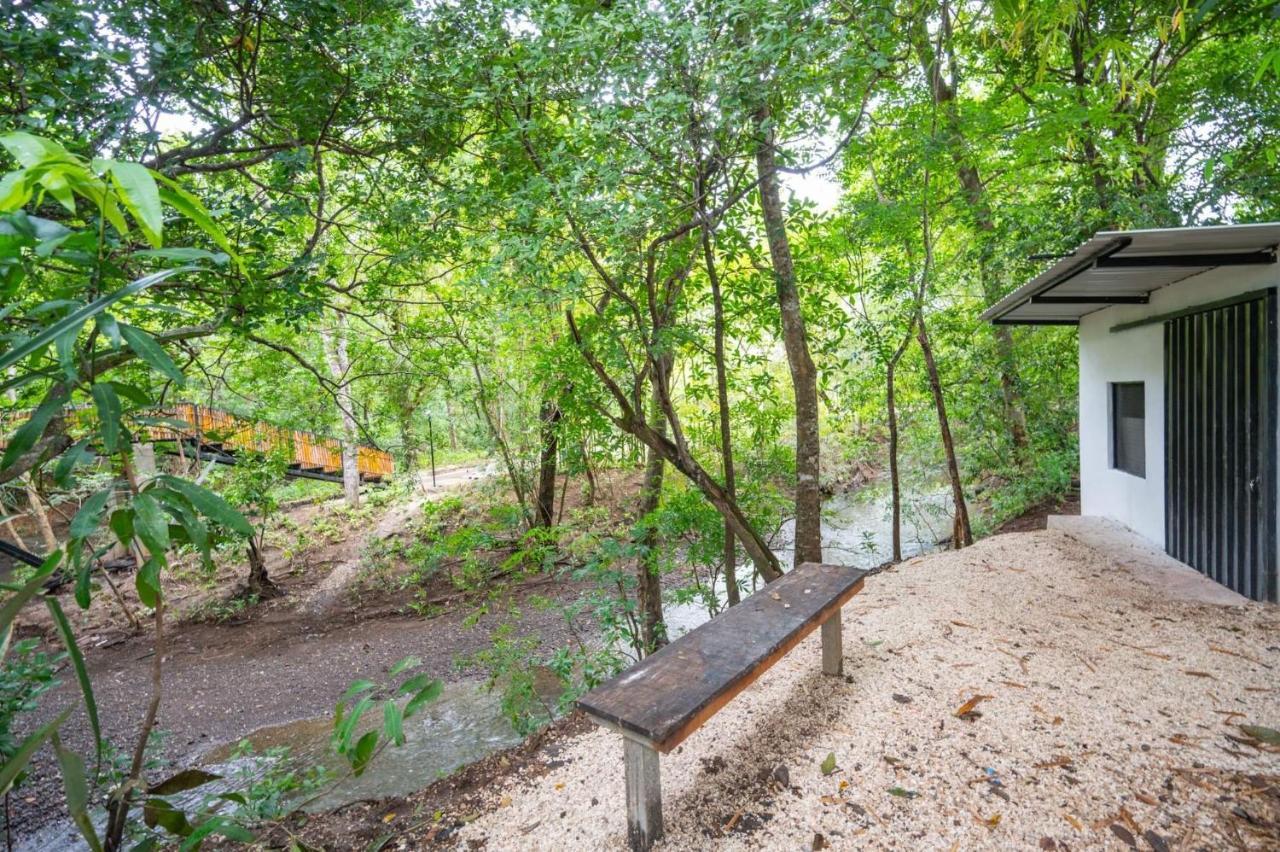 Antema Secteur Tamarindo, Piscine, Yoga, Gym, Jungle Et Paix Frühstückspension